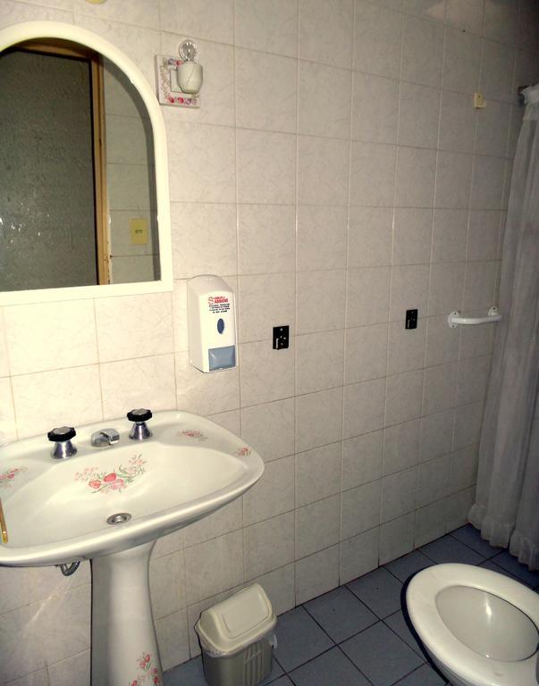 Hostel Otro Mundo Capdevila Екстер'єр фото