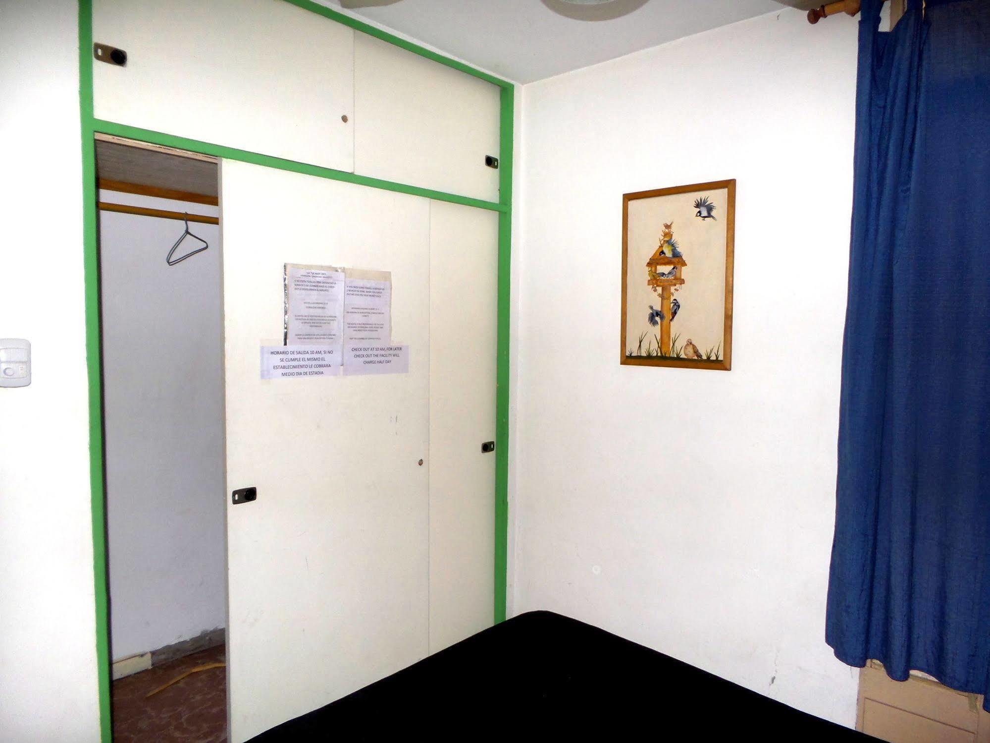 Hostel Otro Mundo Capdevila Екстер'єр фото