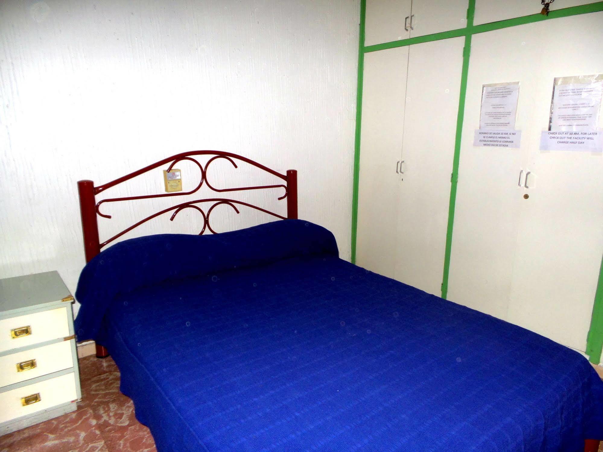 Hostel Otro Mundo Capdevila Екстер'єр фото