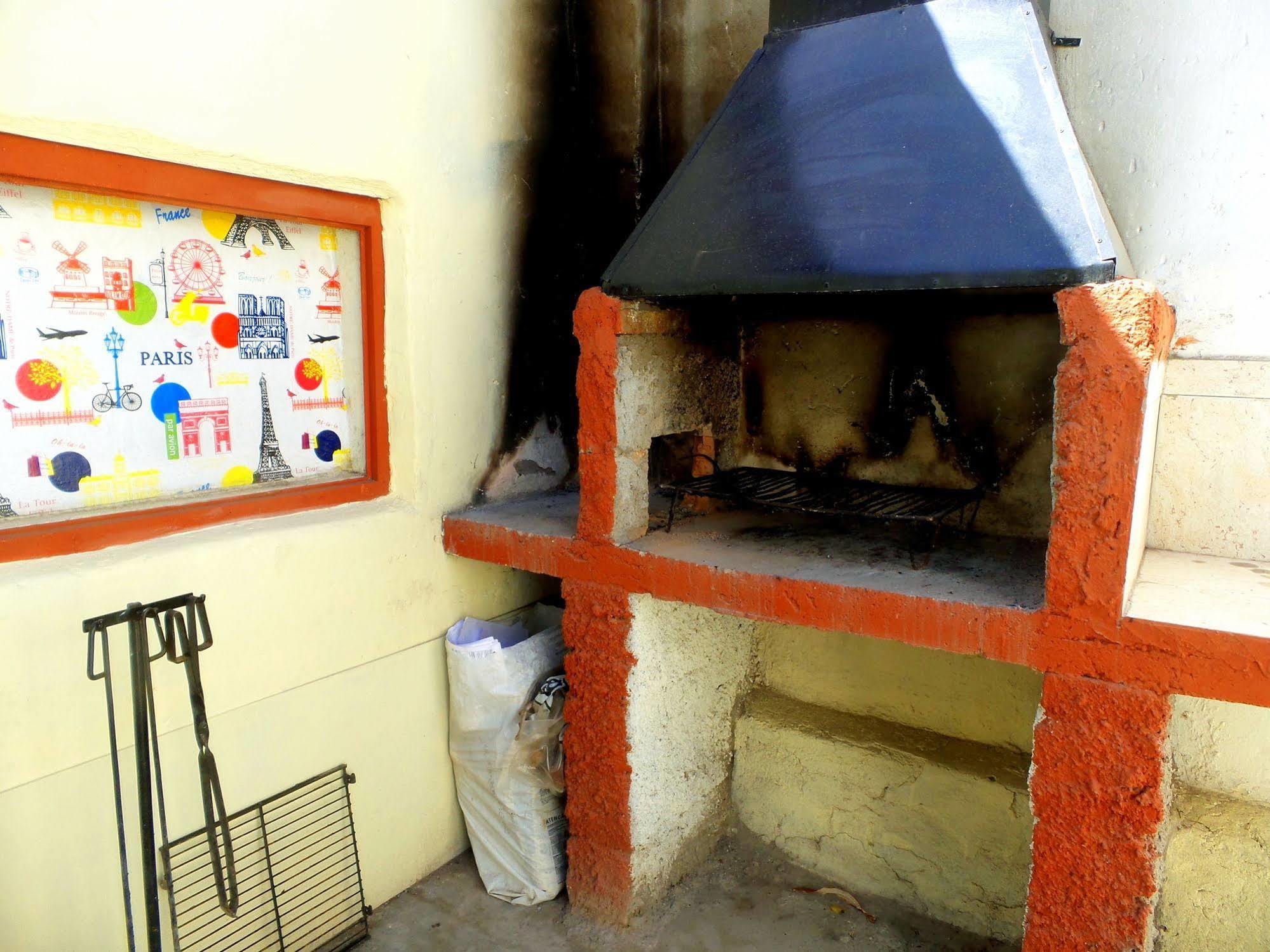 Hostel Otro Mundo Capdevila Екстер'єр фото