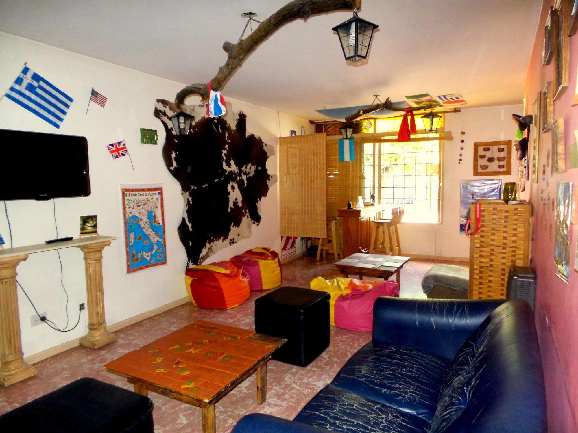 Hostel Otro Mundo Capdevila Екстер'єр фото